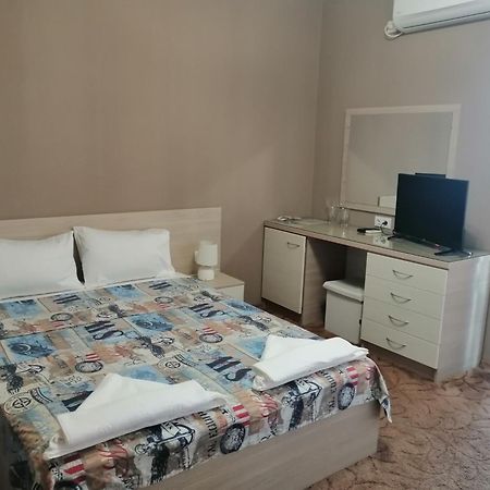 Джорджия Ξενοδοχείο Kiten  Εξωτερικό φωτογραφία