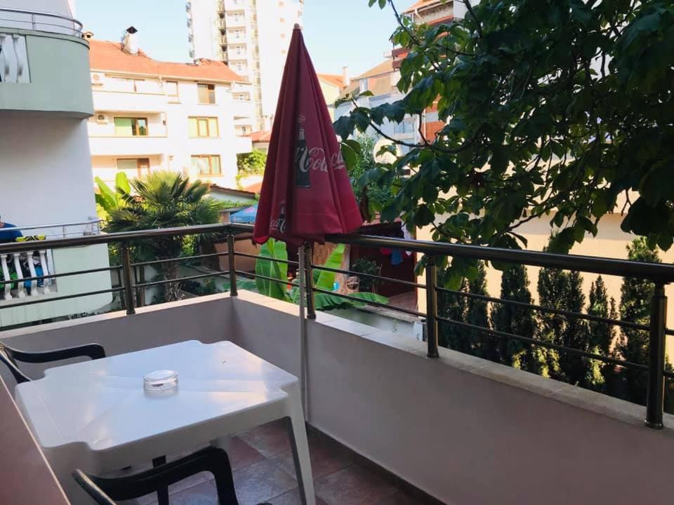 Джорджия Ξενοδοχείο Kiten  Εξωτερικό φωτογραφία