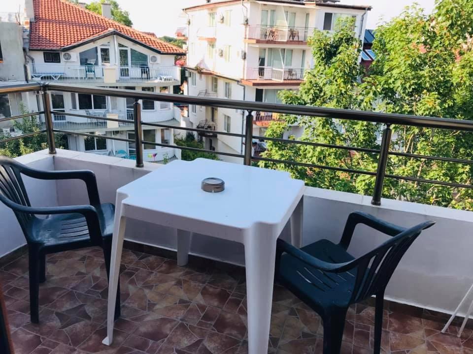 Джорджия Ξενοδοχείο Kiten  Εξωτερικό φωτογραφία